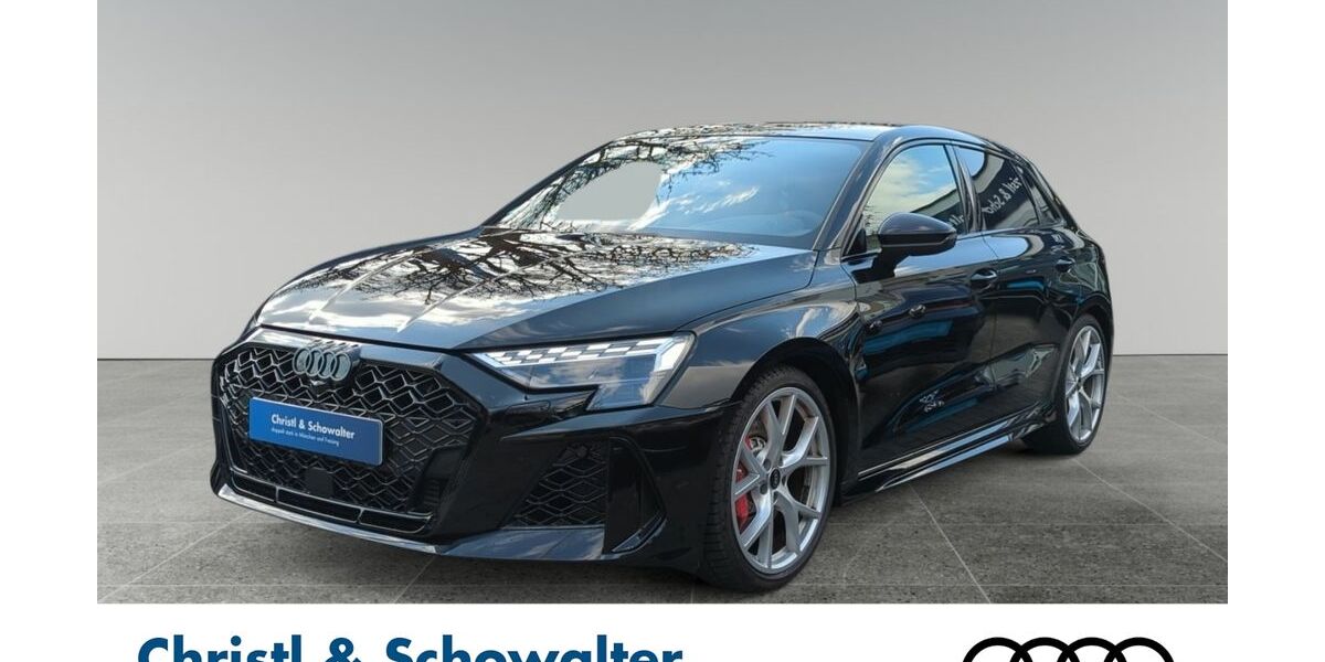 Audi RS3 8.000 km 72.124 &euro; München 81476