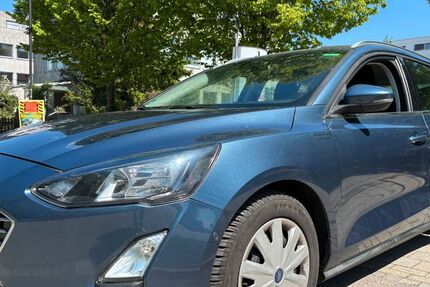 Ford Focus 177.000 km 6.400 &euro; Riemerling 85521