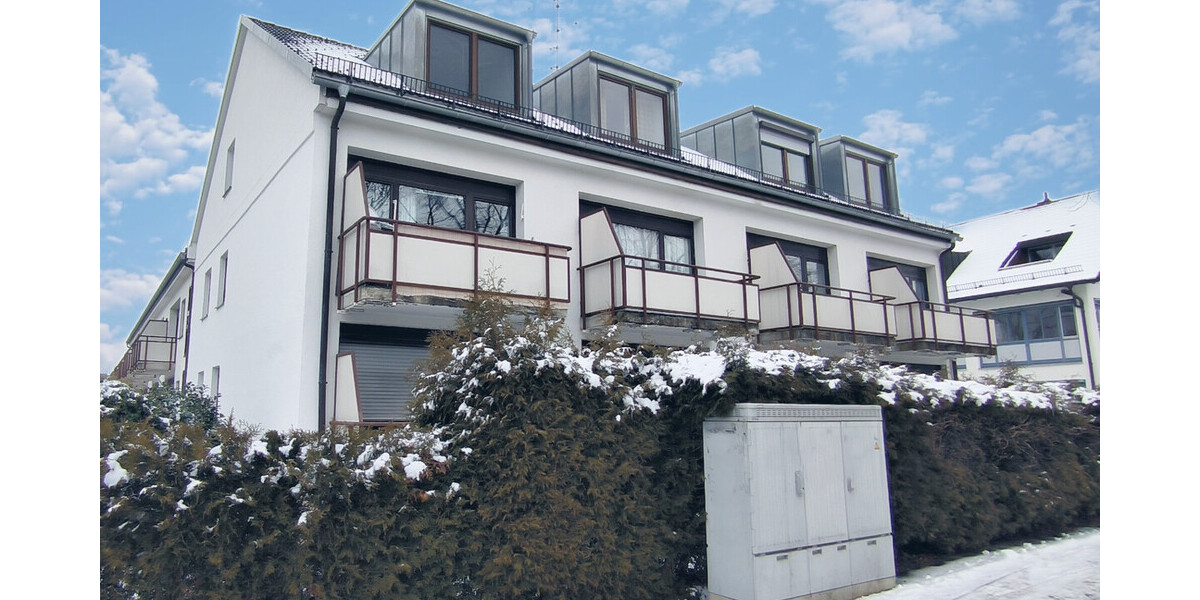 **Oben ist es am schönsten** charmantes APARTMENT im Dachgeschoss ** möbliert !! BEZUGSFREI !! - Dachgeschoßwohnung München Trudering-Riem | Angebot:24832250