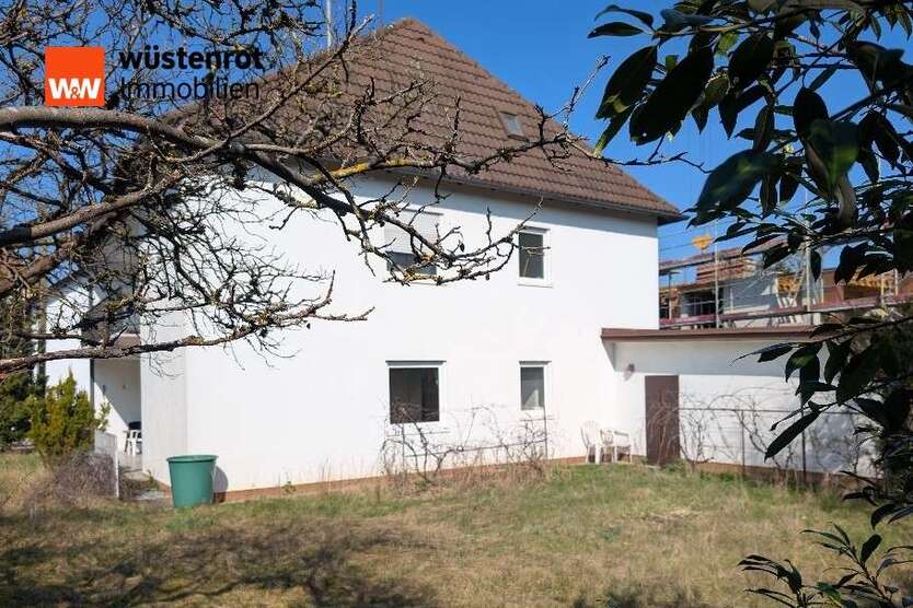 Haus zum Kaufen in München 1.550.000 € 197.7 m²