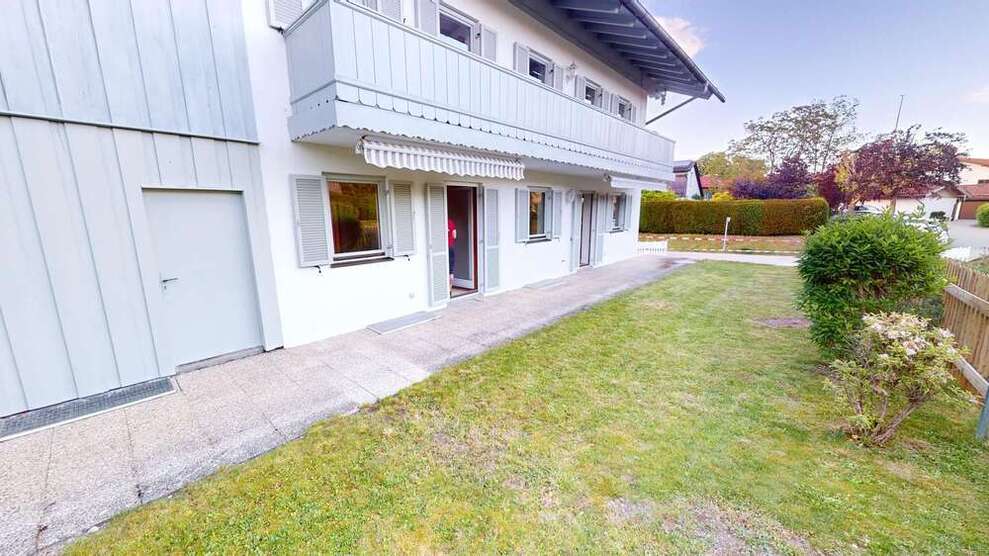 Haus zum Kaufen in Otterfing 1.700.000 € 240 m²