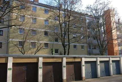 Halle in München 198 € 14 m² zimmer