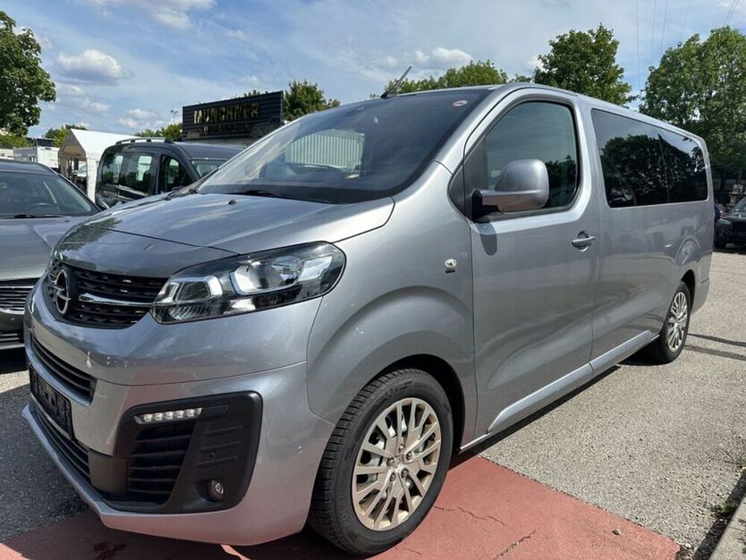 Zafira Life