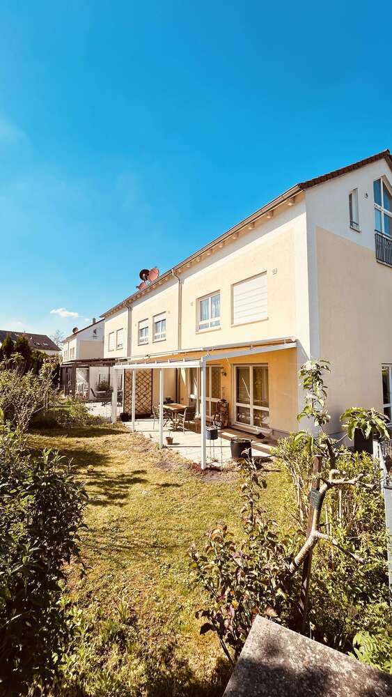 Haus zum Mieten in Hallbergmoos 2.000 € 145 m²