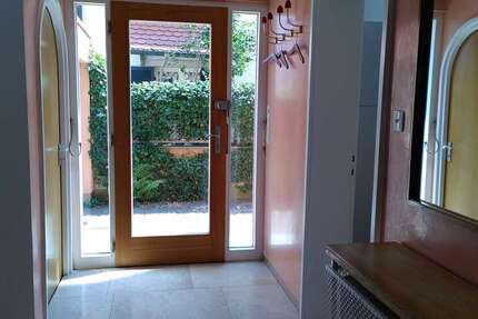 Haus München Aubing-Lochhausen-Langwied - 5 Zimmer, 141 m&sup2;, 2.700&euro; | Angebot:26380915