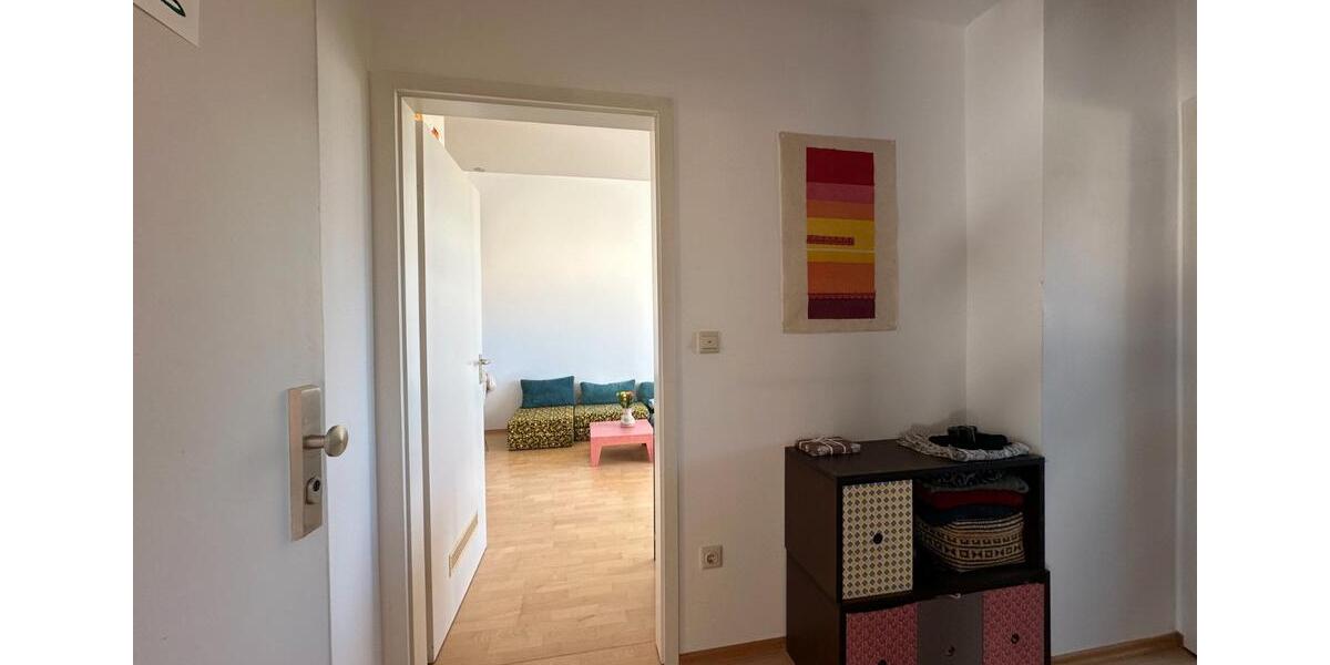 Dachgeschoßwohnung München Ramersdorf-Perlach - 28 Zimmer, 33 m&sup2;, 730&euro; | Angebot:26396904