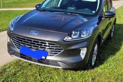 Ford Kuga 124.000 km 17.700 &euro; Siegertsbrunn 85635
