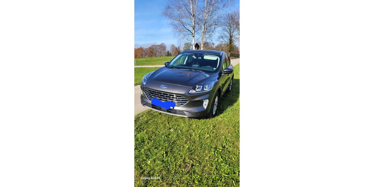 Ford Kuga 124.000 km 17.700 &euro; Siegertsbrunn 85635