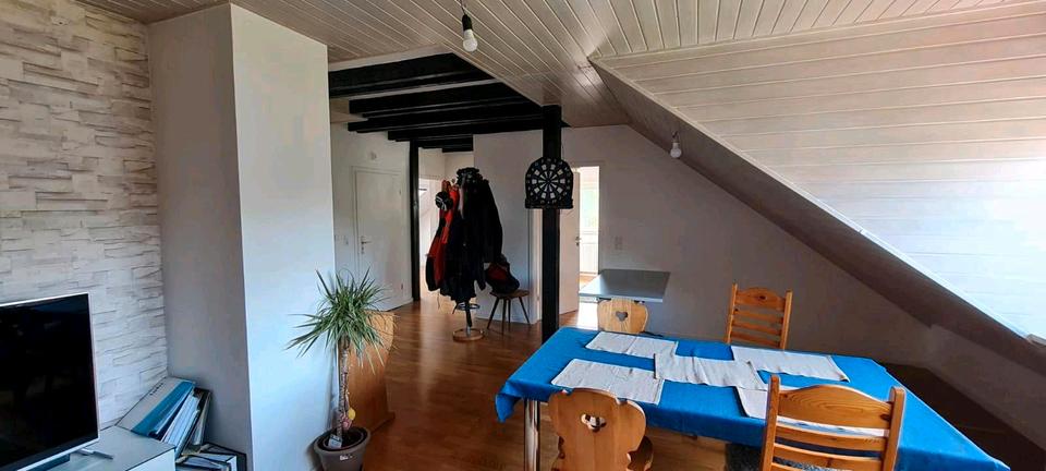 Dachgeschoßwohnung Gröbenzell - 2.5 Zimmer, 59 m&sup2;, 299.999&euro; | Angebot:26399374
