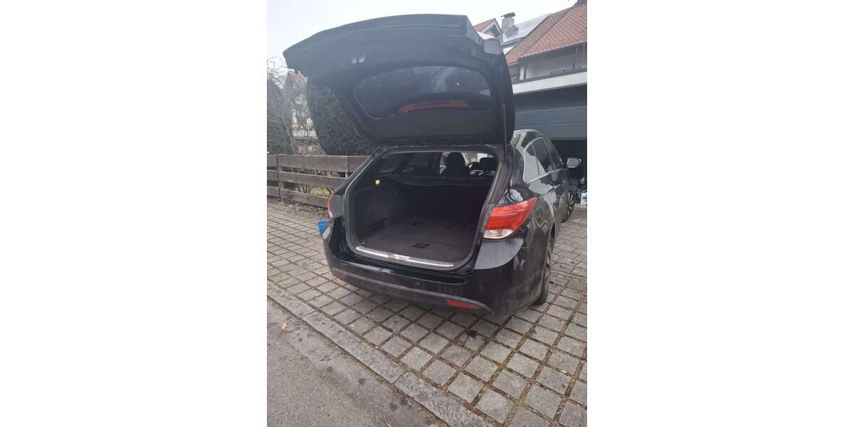 Hyundai i40 335.800 km 3.900 &euro; Puchheim 82178