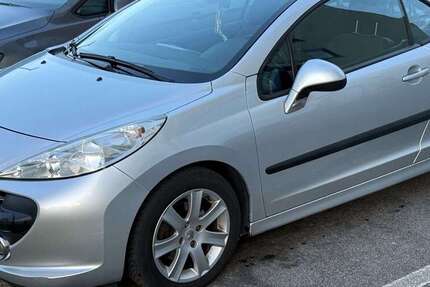 Peugeot 207 2.044.331 km 1.800 &euro; München, Landeshauptstadt 81829
