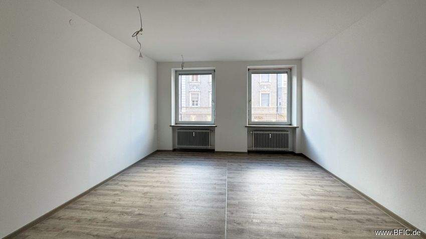Gewerbeobjekt Fürstenfeldbruck - 9 Zimmer, 228 m&sup2;, 3.420&euro; | Angebot:25247718