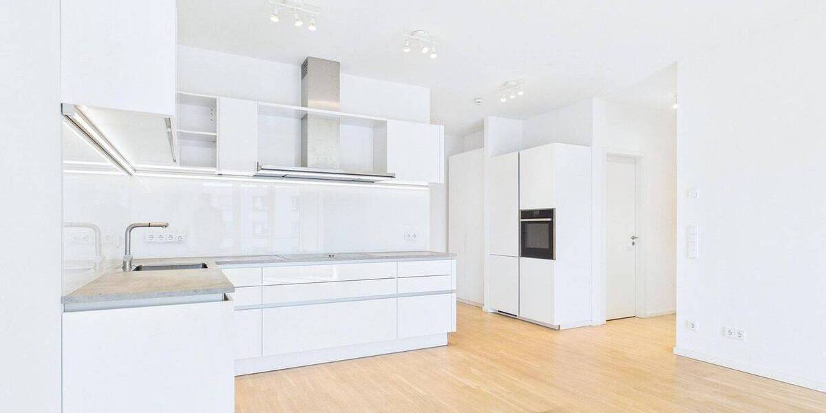 Etagenwohnung München Neuhausen-Nymphenburg - 3 Zimmer, 93 m&sup2;, 1.220.000&euro; | Angebot:26917936