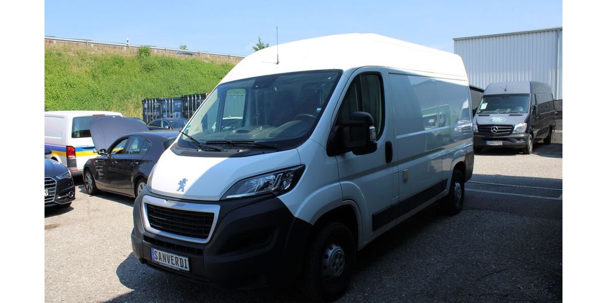 Peugeot Boxer 69.800 km 16.990 &euro; Puchheim-Bhf bei München 82178