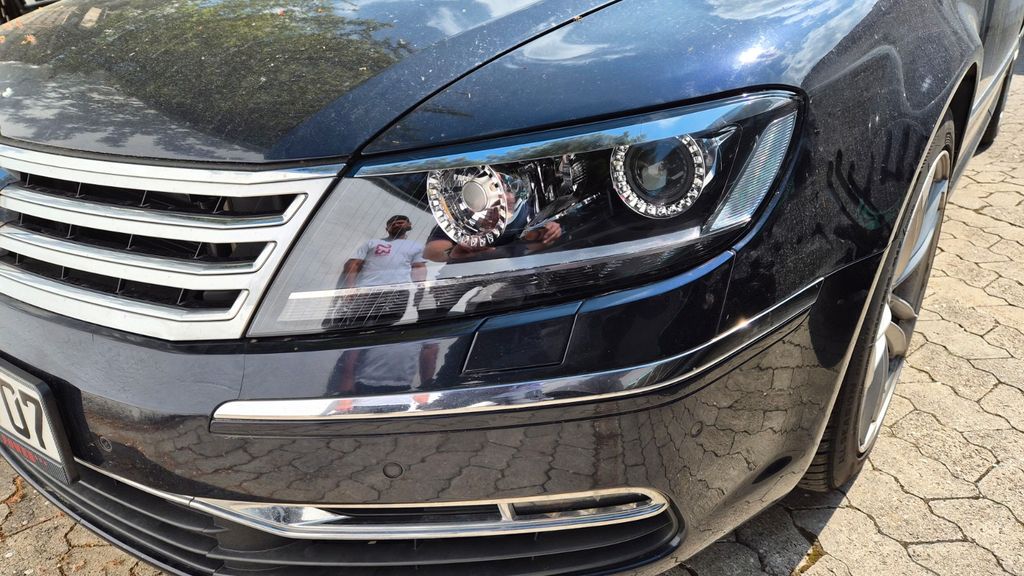 VW Phaeton 199.997 km 14.767 &euro; München 80995