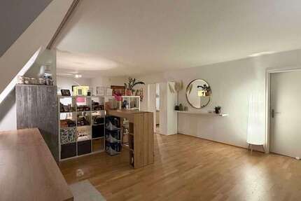 Wohnung München Maxvorstadt - 2 Zimmer, 77 m&sup2;, 1.670&euro; | Angebot:26940054