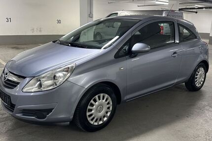 Opel Corsa 70.000 km 3.690 &euro; München 81929