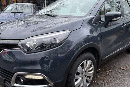 Renault Captur 76.000 km 6.990 &euro; München 81541