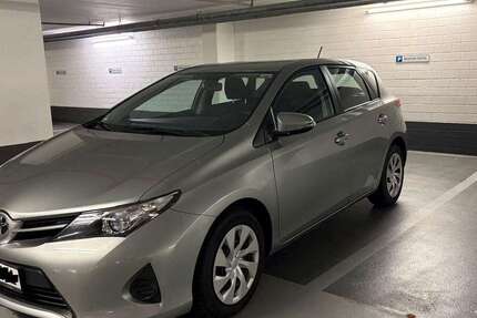 Toyota Auris 118.000 km 7.490 &euro; Aschheim 85609