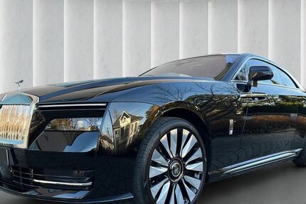 Rolls Royce Spectre 3.800 km 464.000 &euro; Grünwald 82031