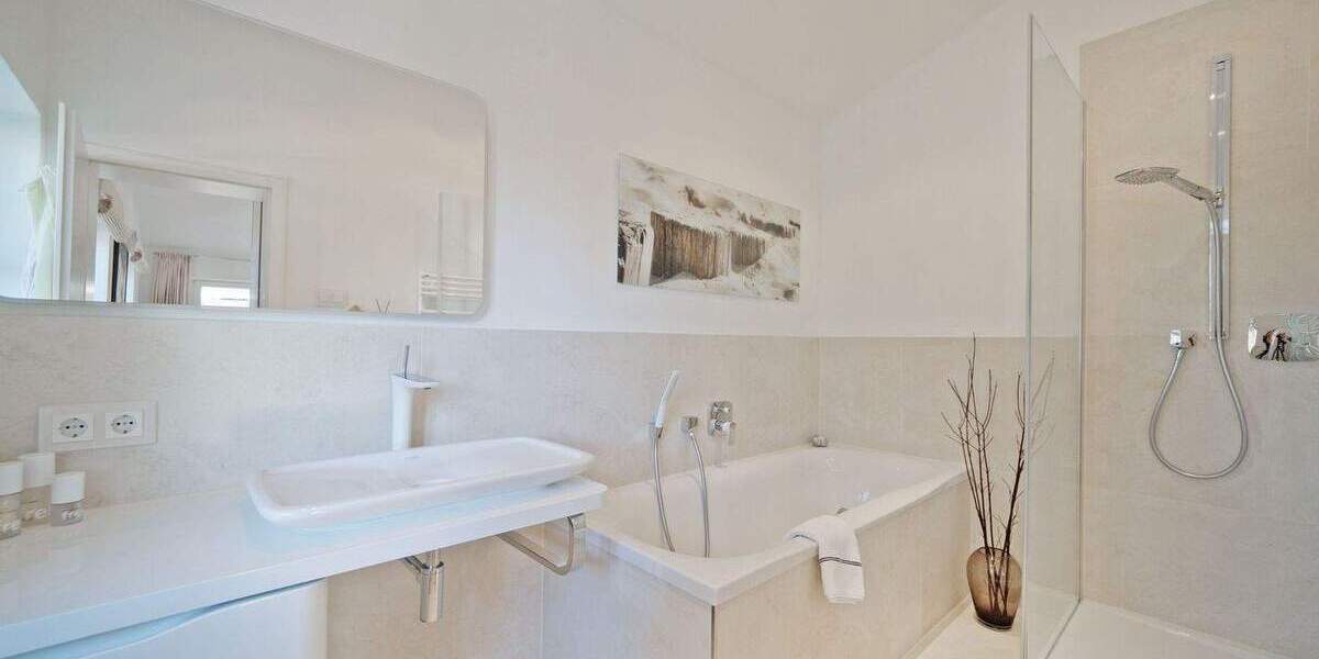 Doppelhaushälfte Grünwald - 6 Zimmer, 198 m&sup2;, 1.980.000&euro; | Angebot:25820459