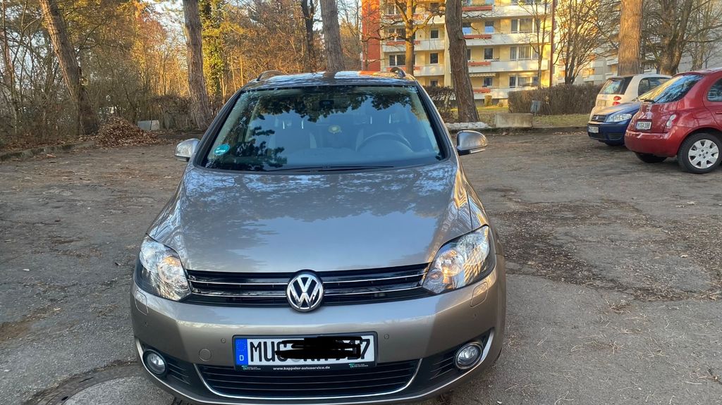 VW Golf Plus 112.000 km 8.600 &euro; München 81735