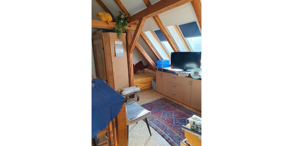 Dachgeschoßwohnung Oberschleißheim - 1 Zimmer, 35 m&sup2;, 600&euro; | Angebot:27598884