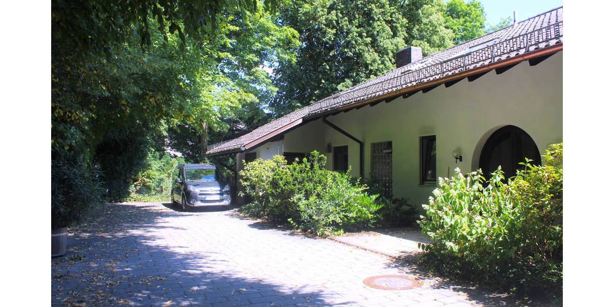 Reihenendhaus Grünwald - 7 Zimmer, 200 m&sup2;, 2.690.000&euro; | Angebot:21524843