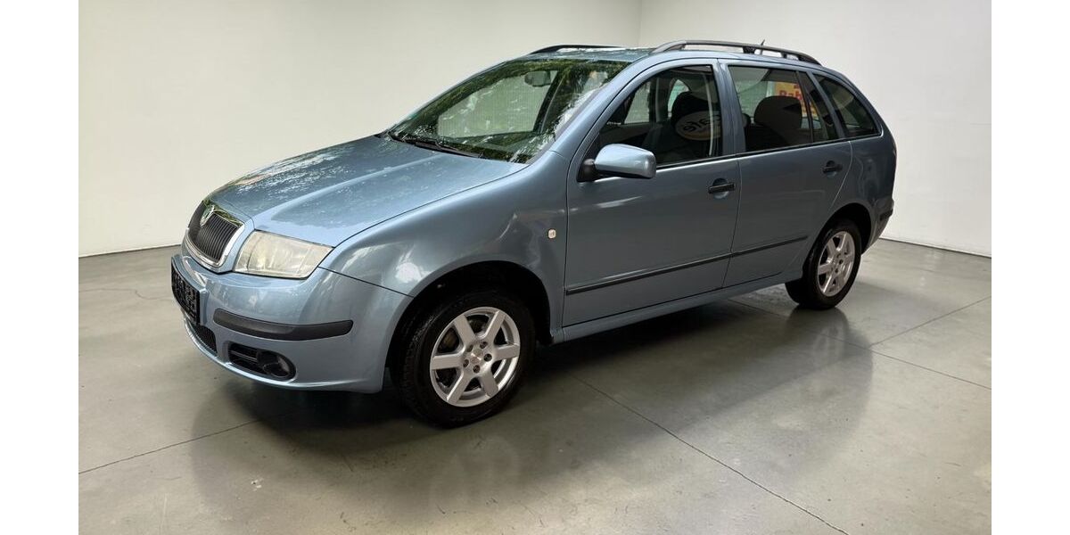 Skoda Fabia 165.111 km 2.500 &euro; München 80636