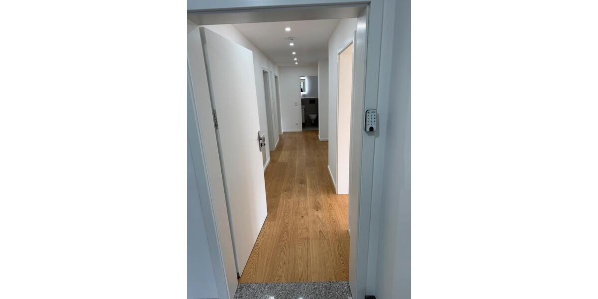 Etagenwohnung Dachau - 4 Zimmer, 92 m&sup2;, 2.600&euro; | Angebot:26549915