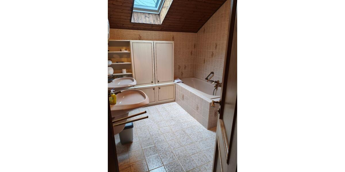 Etagenwohnung Grünwald - 1 Zimmer, 14 m&sup2;, 875&euro; | Angebot:25839178