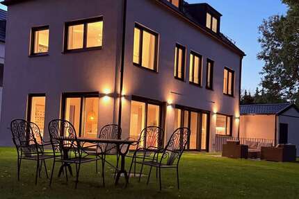 Haus zum Mieten in Gräfelfing 7.500 € 233 m²
