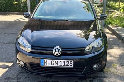 VW Golf 200.000 km 7.300 &euro; München 80637