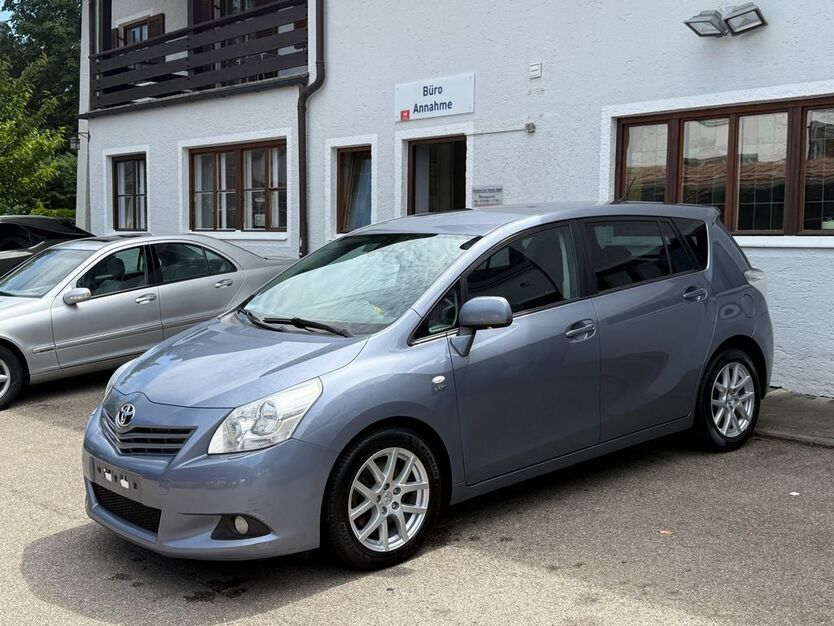 Toyota Verso 244.000 km 4.790 € München 81479