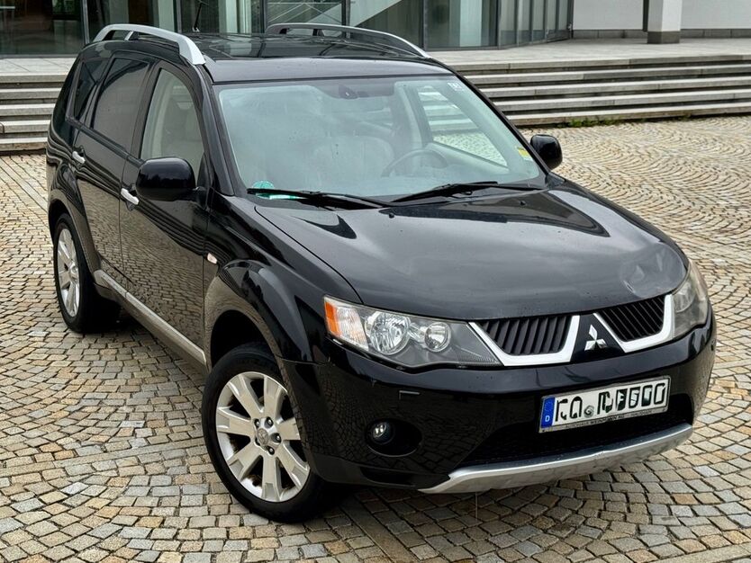 Mitsubishi Outlander 249.000 km 2.790 € München 81827