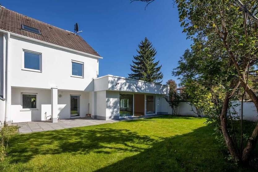 Haus zum Mieten in München 3.180 € 177.54 m²