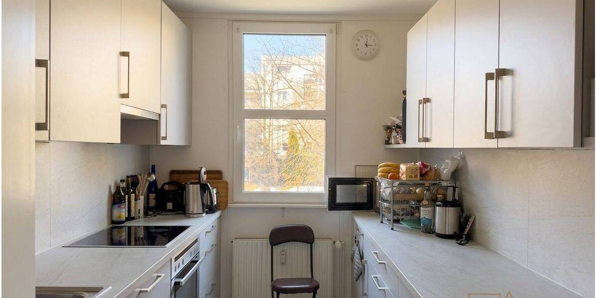 Etagenwohnung München Bogenhausen - 4 Zimmer, 110 m&sup2;, 2.290&euro; | Angebot:26806839
