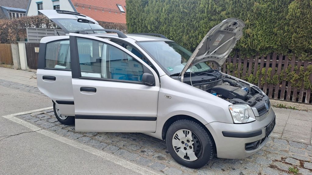 Fiat Panda 125.000 km 1.490 &euro; München 81737