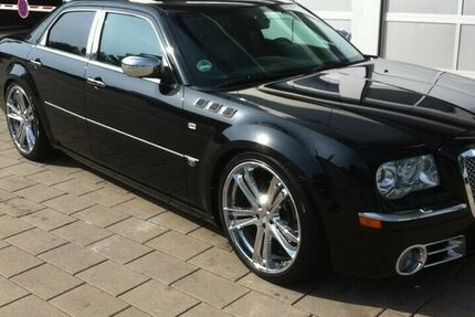 Chrysler 300C 125.000 km 10.000 € München 80995