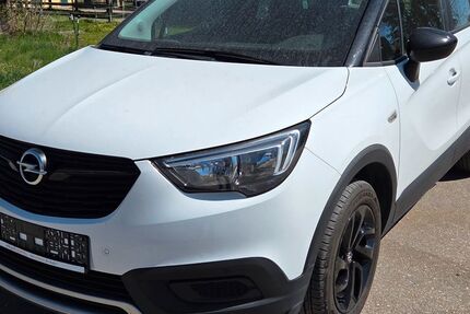 Opel Crossland (X) 125.200 km 7.890 &euro; Fürstenfeldbruck 82256