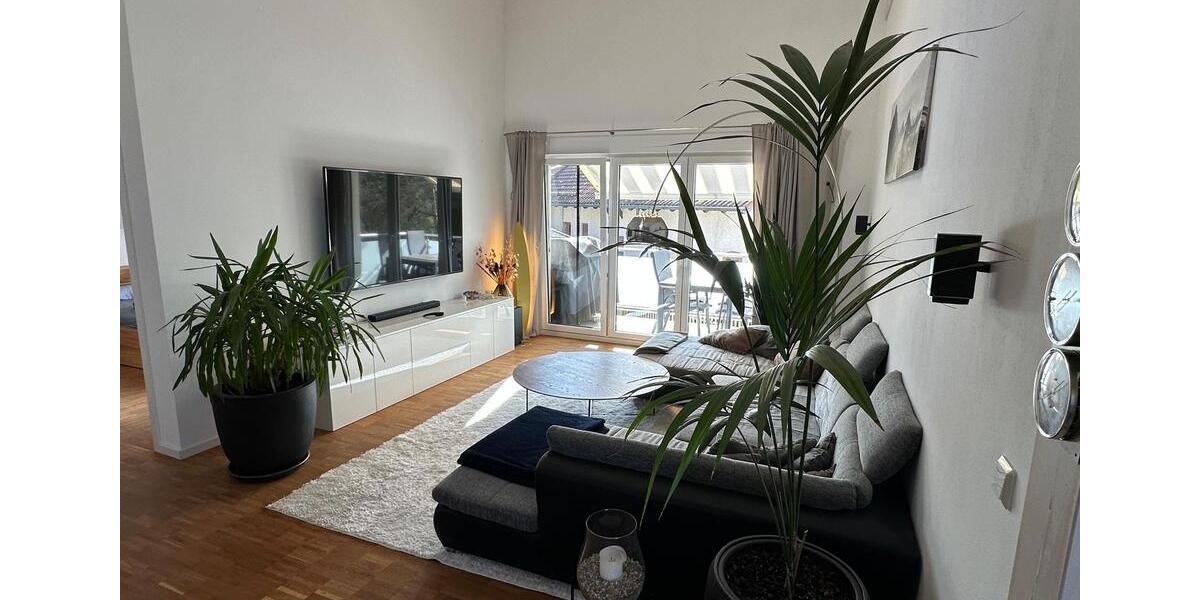 Dachgeschoßwohnung Gauting - 4 Zimmer, 116 m&sup2;, 1.790&euro; | Angebot:25655936