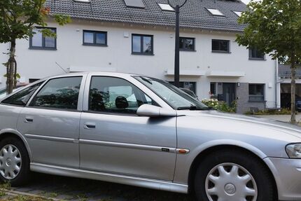 Opel Vectra 127.000 km 1.699 &euro; Putzbrunn 85640