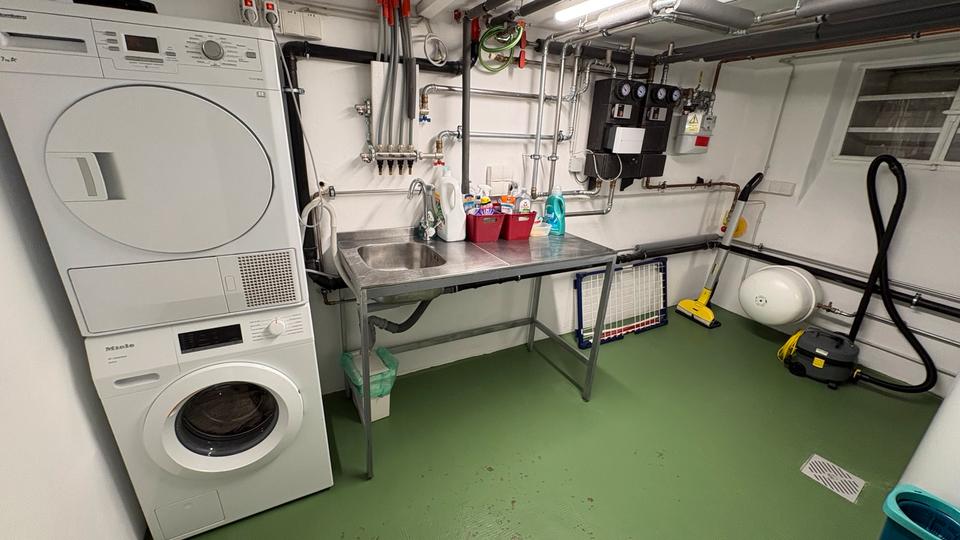 Reihenhaus München Pasing-Obermenzing - 3 Zimmer, 110 m&sup2;, 3.600&euro; | Angebot:23636588