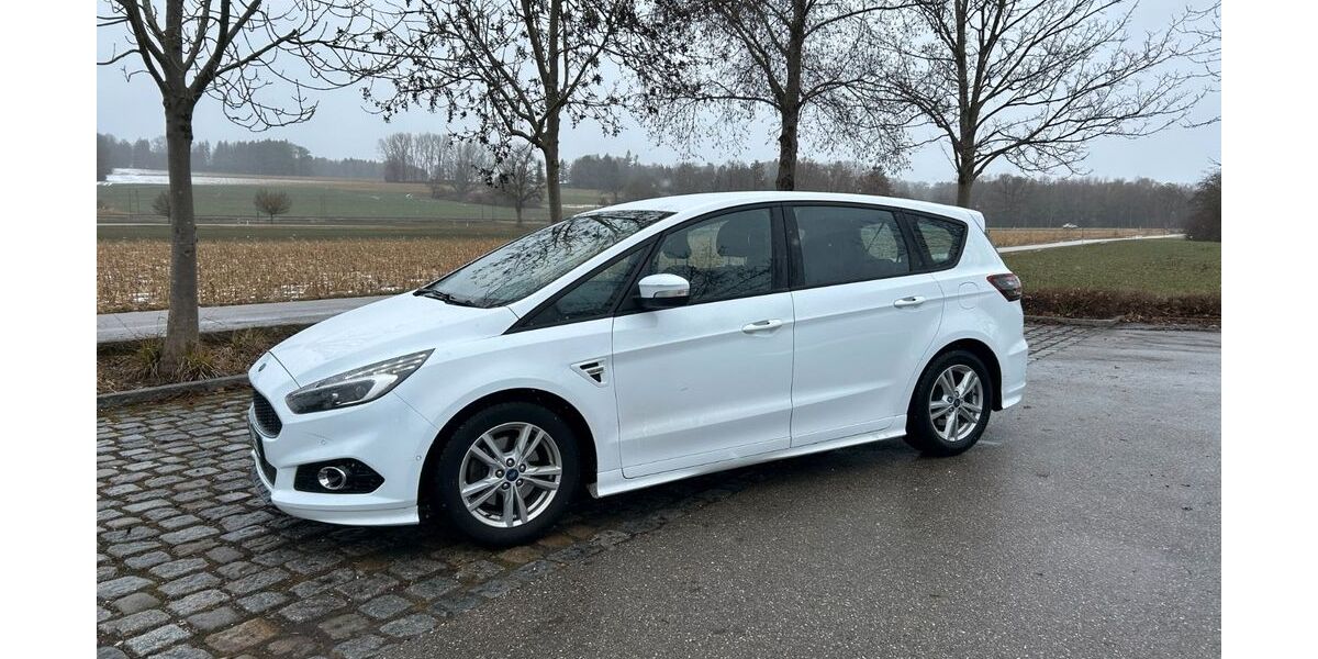 Ford S-Max 130.000 km 13.200 &euro; Gilching 82205