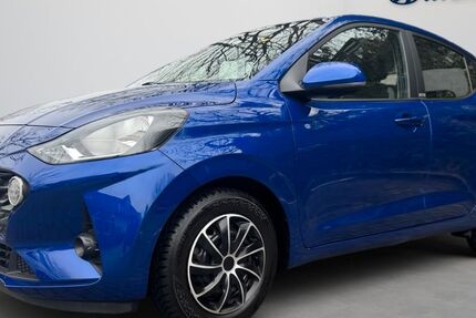 Hyundai i10 40.000 km 14.490 &euro; München 81825