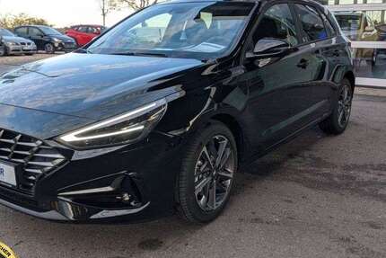 Hyundai i30 24.000 km 18.990 &euro; Olching 82140