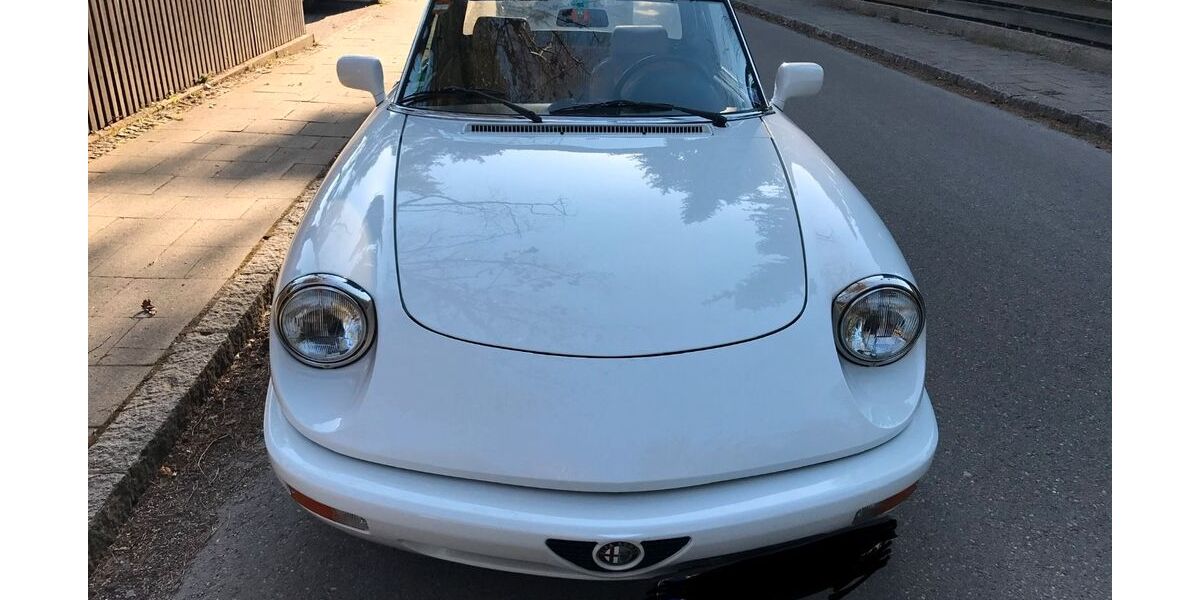 Alfa Romeo Spider 42.500 km 39.500 &euro; München 81827