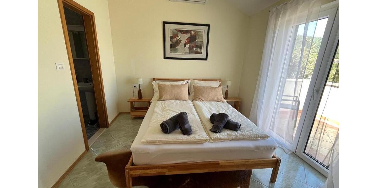 1. Reihe Meer: 4-Zimmer Wohnung mit Bootsanlegeplatz Korcula 4 zimmer