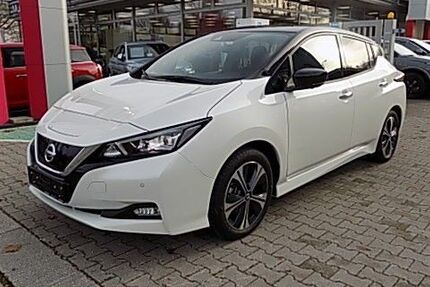 Nissan Leaf 24.213 km 26.460 &euro; München 81677
