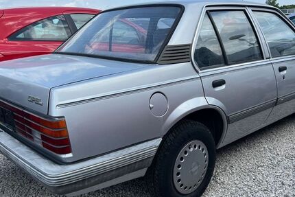 Opel Ascona 49.000 km 1.999 € München 81829